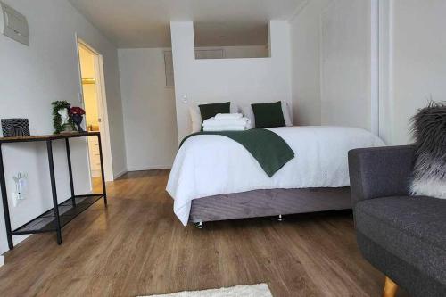 Beautiful New Onerahi Studio in Onerahi Beautiful New Onerahi Studio in Onerahi