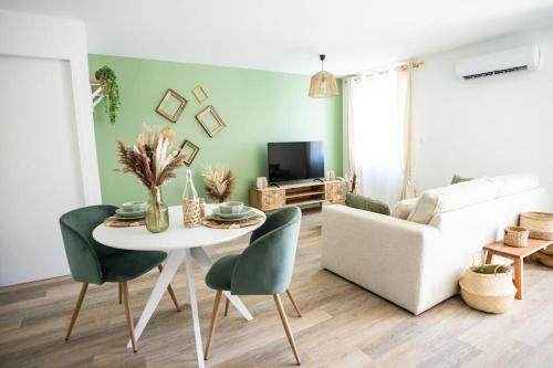 NUXIA Suites&SPA L'Aboheme Chic in Bagnols-sur-Ceze NUXIA Suites&SPA L'Aboheme Chic in Bagnols-sur-Ceze