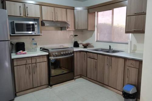 Alojamiento residencial, cerca de TSM in เรซิเดนเชียล เซนเดโรส Alojamiento residencial, cerca de TSM in เรซิเดนเชียล เซนเดโรส