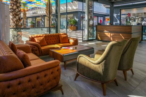 Lobby, Days Inn by Wyndham Alanya in Alanya Lobby, Days Inn by Wyndham Alanya in Alanya