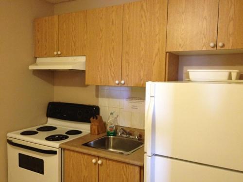 Konyha, Lotus Motel in Cobourg (ON) Konyha, Lotus Motel in Cobourg (ON)