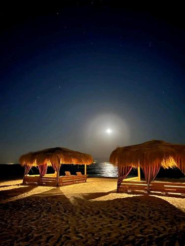 Mountain beach camp in Nuweiba Mountain beach camp in Nuweiba