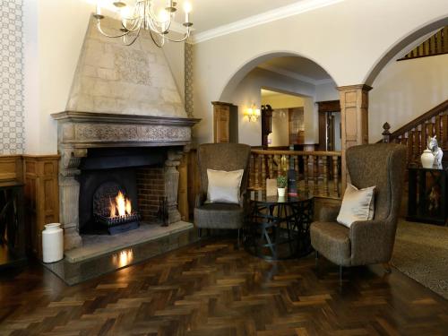 Vestíbulo, Macdonald Berystede Hotel & Spa in Ascot Vestíbulo, Macdonald Berystede Hotel & Spa in Ascot