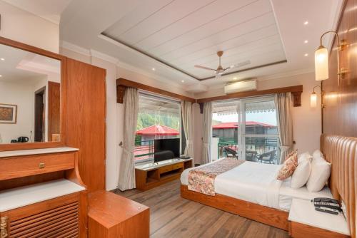 Quality inn by Lawrence Hotels in Dharamshala Quality inn by Lawrence Hotels in Dharamshala