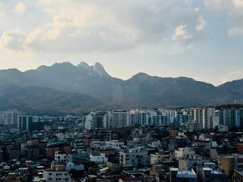 View, Ssangmun Bukhansan, Dobongsan Mountain and Find Comfort Anywhere You Go in Dobong View, Ssangmun Bukhansan, Dobongsan Mountain and Find Comfort Anywhere You Go in Dobong