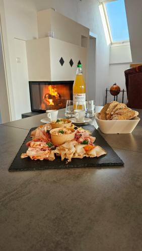 Food and beverages, Designer Loft mit Kamin am Rande von Graz in Seiersberg Food and beverages, Designer Loft mit Kamin am Rande von Graz in Seiersberg