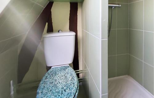 Bathroom, 1 Bedroom Nice Apartment In Montville in Montville Bathroom, 1 Bedroom Nice Apartment In Montville in Montville