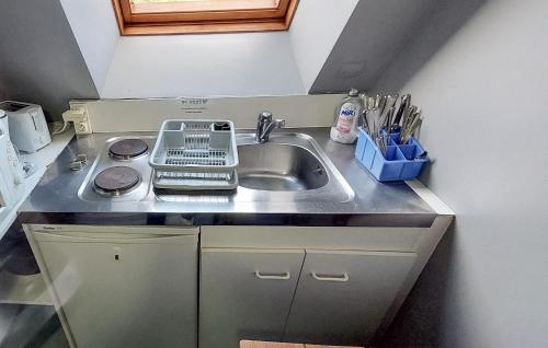 Kitchen, Beautiful Apartment In Montville in Montville Kitchen, Beautiful Apartment In Montville in Montville