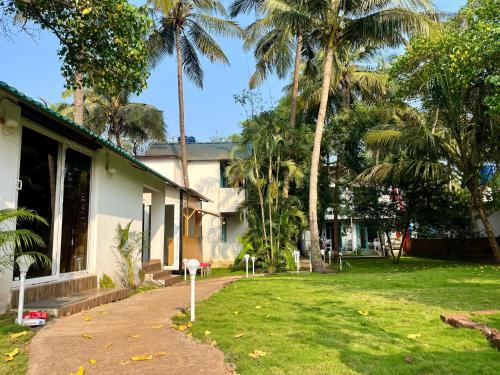 Magic Sand Beach Resort in Arambol Beach Magic Sand Beach Resort in Arambol Beach