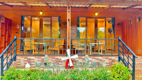 Balcony/terrace, Aow Thai Homestay in Ao Yai Ki Balcony/terrace, Aow Thai Homestay in Ao Yai Ki