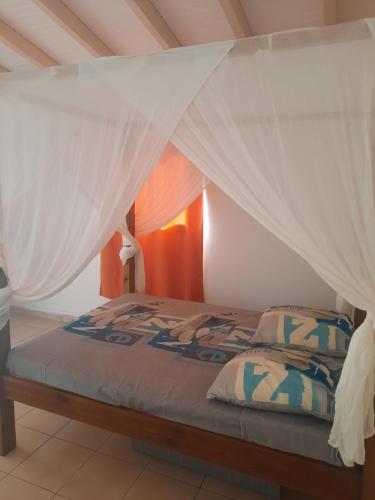 Guestroom, Caret in Sainte Rose Guestroom, Caret in Sainte Rose