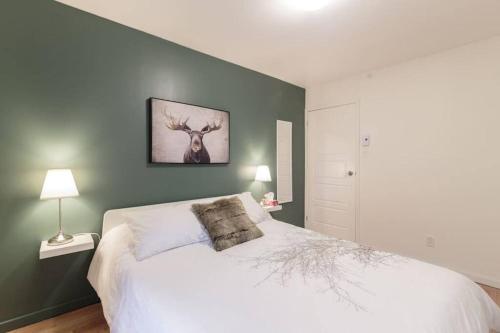 Metro Sherbrooke - Charming