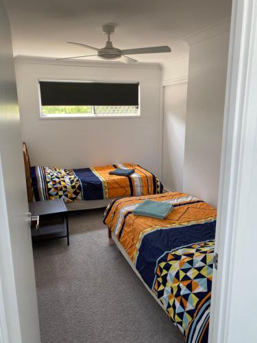 2BD Family or Couple Guesthouse Upstairs near Turf club, HOTA in Bundall in Bundall 2BD Family or Couple Guesthouse Upstairs near Turf club, HOTA in Bundall in Bundall