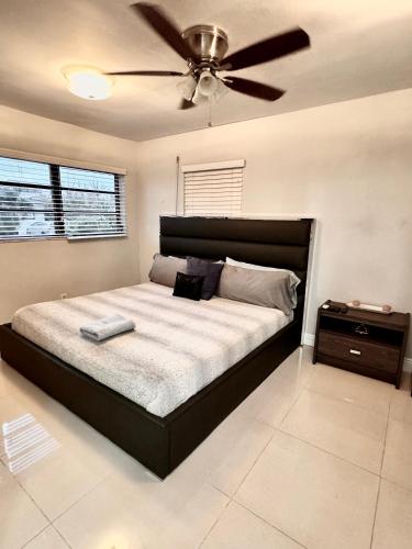 Modern Miami Oversized 3 Bedroom in Central Location in Westchester Modern Miami Oversized 3 Bedroom in Central Location in Westchester