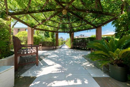 DB VILLAS LE VILLE DEL LIDO RESORT in Lido DB VILLAS LE VILLE DEL LIDO RESORT in Lido