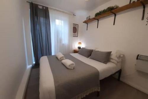 Chic 2Bed Retreat Cosy & Stylish