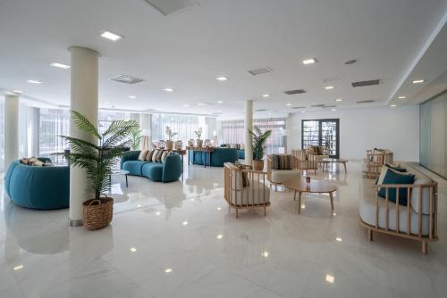 Lobby, Exe Estepona Thalasso & Spa - Adults only in Estepona Lobby, Exe Estepona Thalasso & Spa - Adults only in Estepona