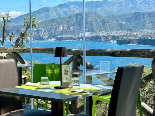 Restaurant, Hostel & Glamping Santa Fortunata in Sorrento Restaurant, Hostel & Glamping Santa Fortunata in Sorrento