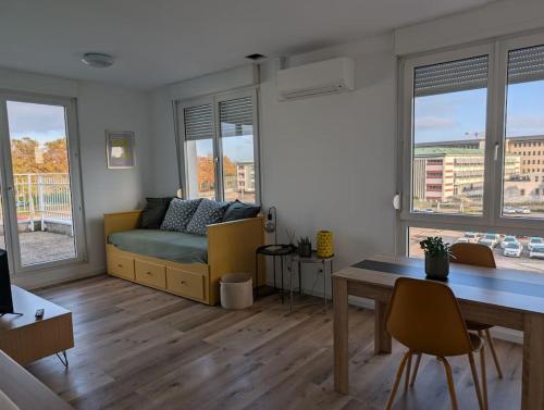 Appartement moderne avec terrasse et vue panoramique