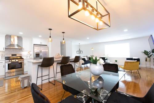 مطبخ, The Charles-South Shore in Randolph مطبخ, The Charles-South Shore in Randolph