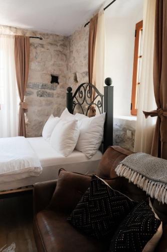 MARETA II - waterfront in Ljuta MARETA II - waterfront in Ljuta