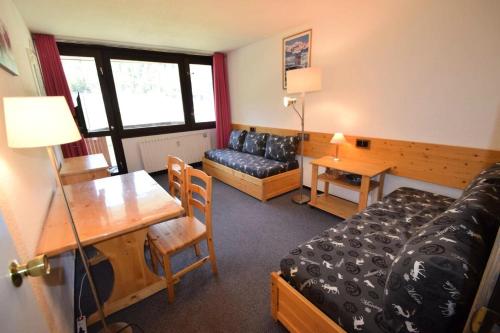 Bed, Residence Le France - Studio 3 pers - LE FRANCE - PLAGNE CENTRE MAE-8794 in La Plagne Bed, Residence Le France - Studio 3 pers - LE FRANCE - PLAGNE CENTRE MAE-8794 in La Plagne