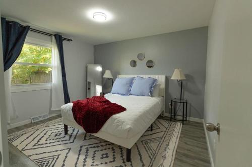 Mi Casa Su Casa, 28 minutes from Lambeau Field! in Kimberly (WI) Mi Casa Su Casa, 28 minutes from Lambeau Field! in Kimberly (WI)