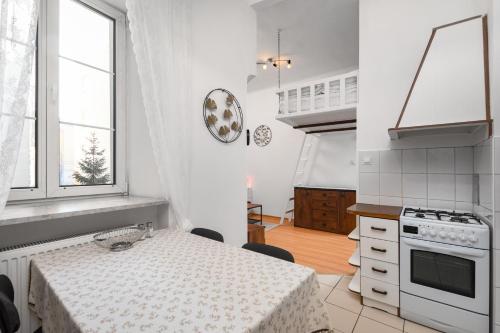 Poznańska 11 by Homeprime