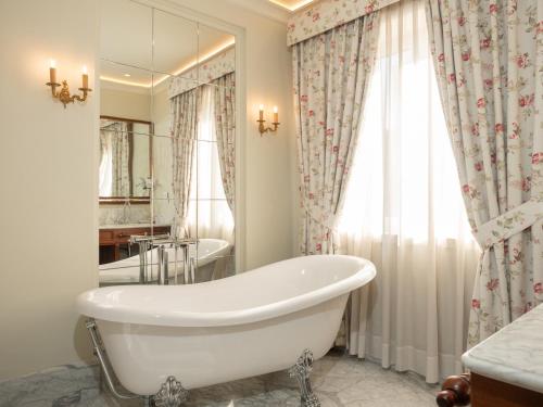 Удобства, Ebel Boutique Hotel in Тирана Удобства, Ebel Boutique Hotel in Тирана