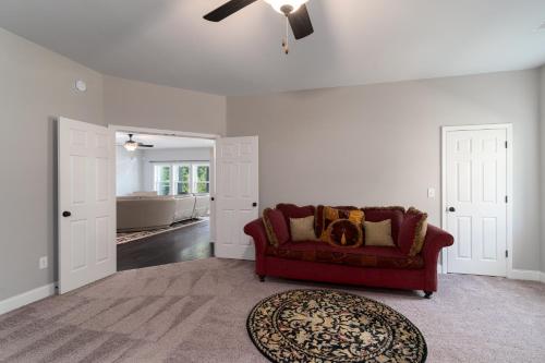 A Cozy Apartment Home by the Lake in Cornelius A Cozy Apartment Home by the Lake in Cornelius
