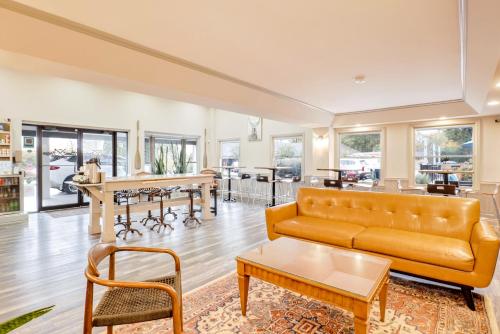 Előcsarnok, The Guest Lodge Gainesville in Gainesville (Florida) Előcsarnok, The Guest Lodge Gainesville in Gainesville (Florida)