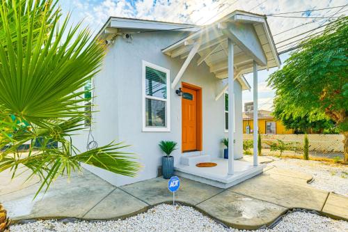 Small-Town Charm and Patio Dining Home in Madera! in Madera Small-Town Charm and Patio Dining Home in Madera! in Madera