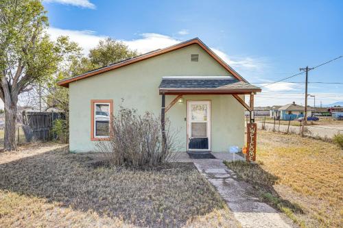 3 Mi to Riverwalk Mountain-View Pueblo Home! in Baixa 3 Mi to Riverwalk Mountain-View Pueblo Home! in Baixa