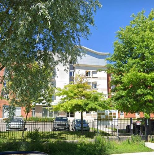 Le Ciel, Proche Disney