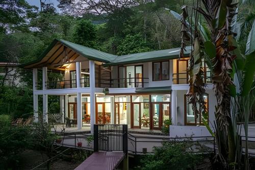 Private Jungle Home Sorrounded By Two Creeks in Dominical Private Jungle Home Sorrounded By Two Creeks in Dominical