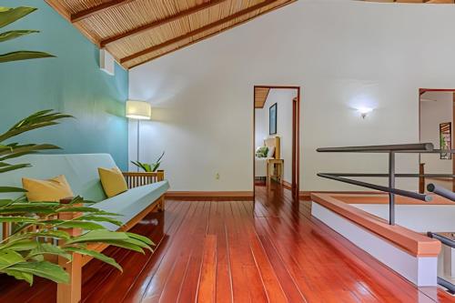 Private Jungle Home Sorrounded By Two Creeks in Dominical Private Jungle Home Sorrounded By Two Creeks in Dominical