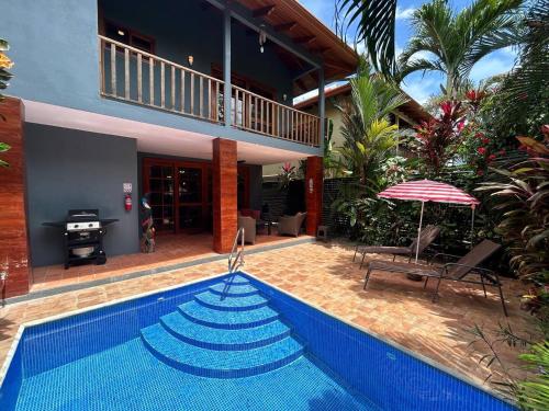 Casa Dominical, Beachfront And Fully Equipped in 多米尼卡爾 Casa Dominical, Beachfront And Fully Equipped in 多米尼卡爾