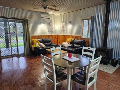 Home and Hound Kendenup in Kendenup Home and Hound Kendenup in Kendenup