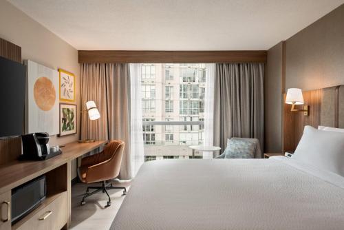 Holiday Inn & Suites Vancouver Downtown By IHG in Vancouver (BC) Holiday Inn & Suites Vancouver Downtown By IHG in Vancouver (BC)