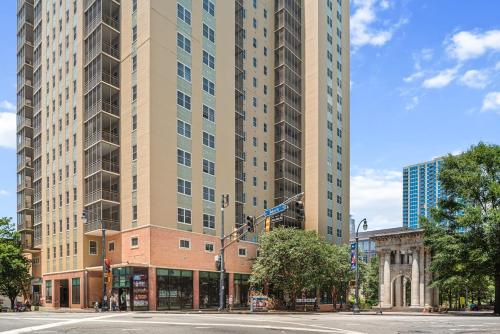 Sleek & Chic Downtown Comfort