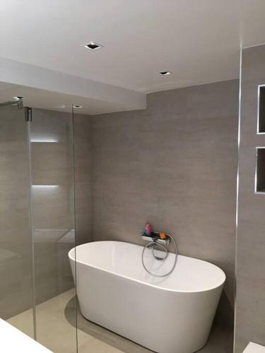 Huge mansion with Spa, pool, steam,bar, cinema in Sandefjorda Huge mansion with Spa, pool, steam,bar, cinema in Sandefjorda