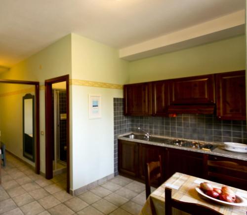 Kitchen, Residence Costamartino in Coppitella Kitchen, Residence Costamartino in Coppitella
