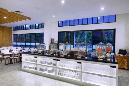 מסעדה, Favehotel Malioboro in יוגיאקרטה מסעדה, Favehotel Malioboro in יוגיאקרטה