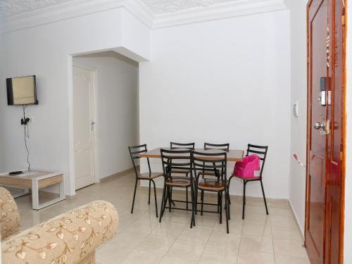 אוכל ומשקאות, Walking distance from historical medina in קאירואן אוכל ומשקאות, Walking distance from historical medina in קאירואן