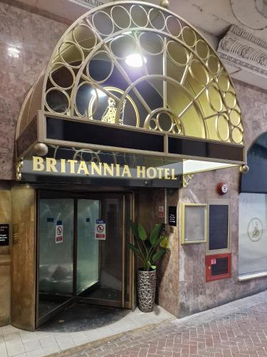 Entrance, Britannia Birmingham Hotel - City Centre near Birmingham Town Hall Entrance, Britannia Birmingham Hotel - City Centre near Birmingham Town Hall