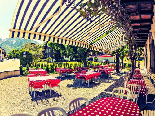 Restaurant, BasicRooms Hotel near JungfrauPark Interlaken Restaurant, BasicRooms Hotel near JungfrauPark Interlaken