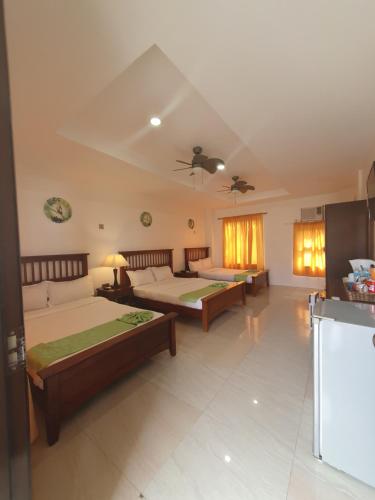 Moalboal Tropics in Moalboal Moalboal Tropics in Moalboal