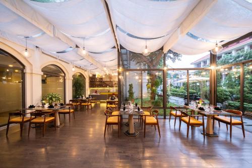 Restaurant, Senna Hue Hotel in Hue Restaurant, Senna Hue Hotel in Hue