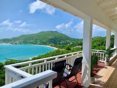 Stunning 3 bed Villa balcony and sea view in Friendship Stunning 3 bed Villa balcony and sea view in Friendship