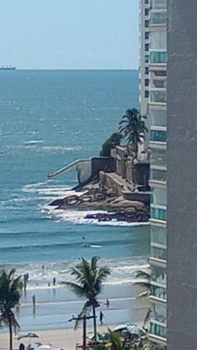 Edificio Mareas 50 metros da Praia Asturias in Vila Luis Antonio Edificio Mareas 50 metros da Praia Asturias in Vila Luis Antonio